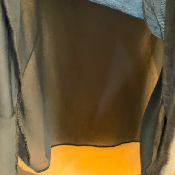 Monoreno Sleeveless Top- Blue - Picture 11 of 12